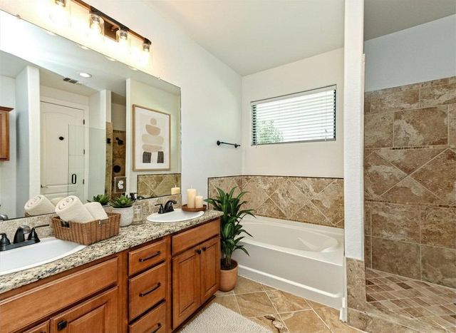 15208 Bowling LN, Lakeway, TX 78734