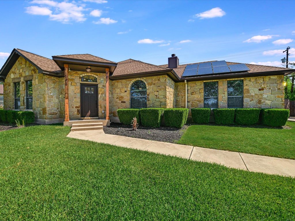 15208 Bowling LN, Lakeway, TX 78734