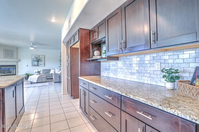780 S Shadow Tree Place, Tucson, AZ 85748