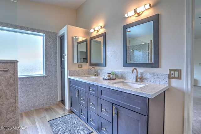 780 S Shadow Tree Place, Tucson, AZ 85748