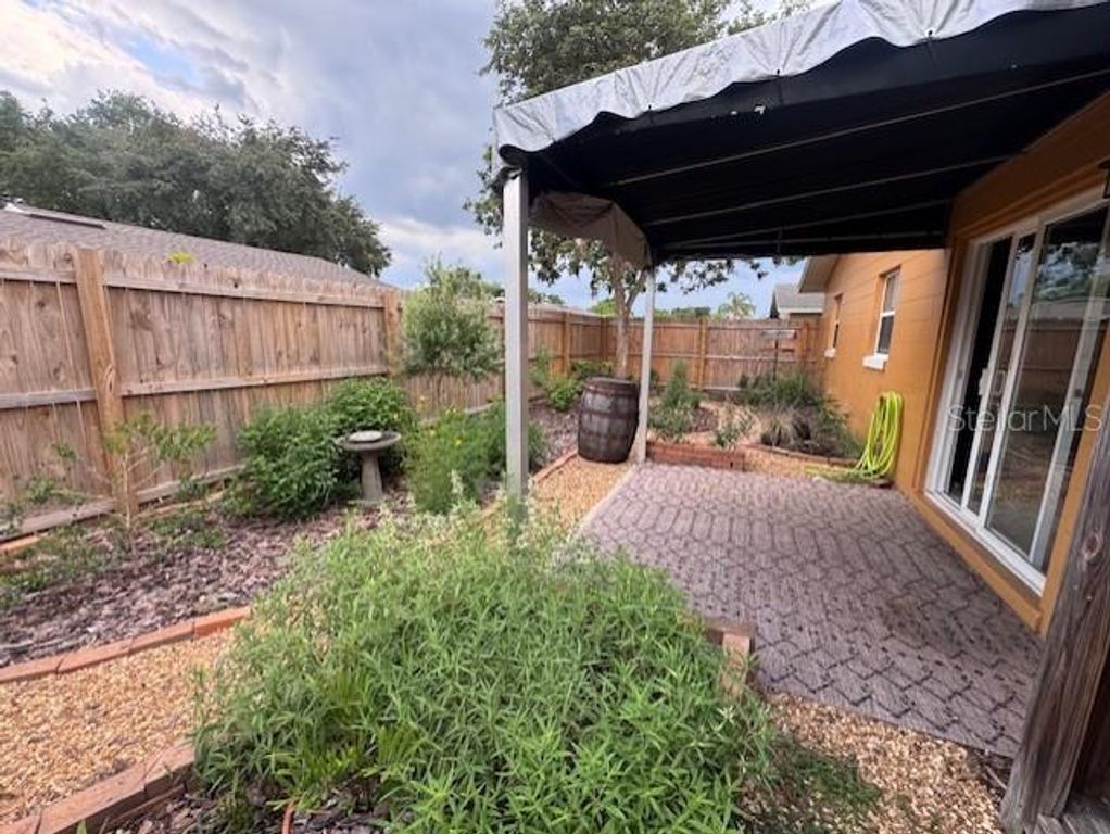 Image 7 of property listing at 3152 S BUMBY AVENUE C3, Orlando, FL 32806