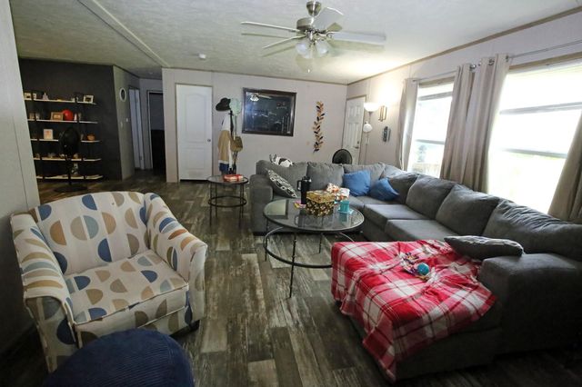18416 Herrington Road, Algoa, TX 77511