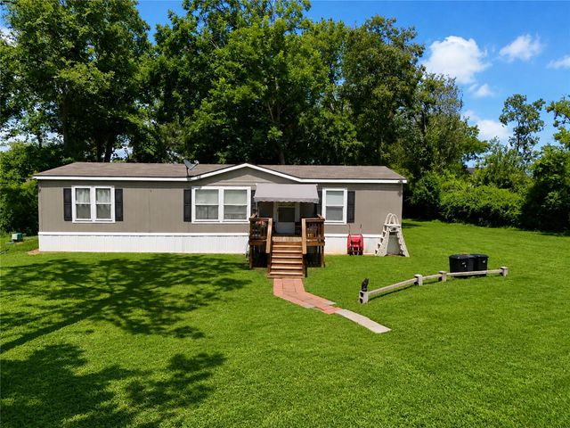 18416 Herrington Road, Algoa, TX 77511