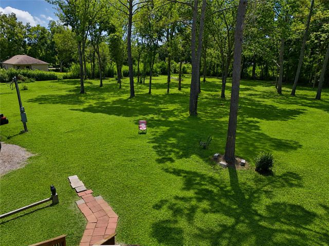 18416 Herrington Road, Algoa, TX 77511