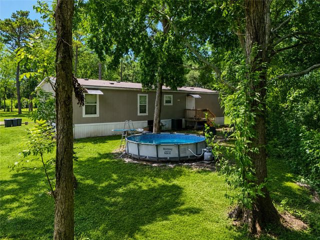 18416 Herrington Road, Algoa, TX 77511