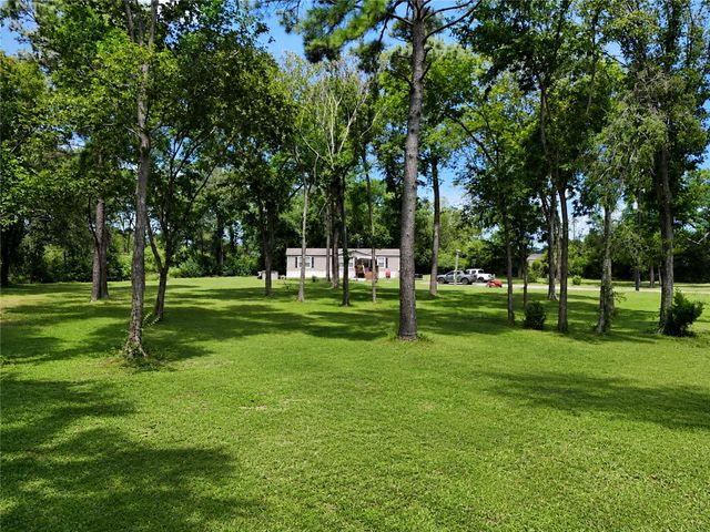 18416 Herrington Road, Algoa, TX 77511