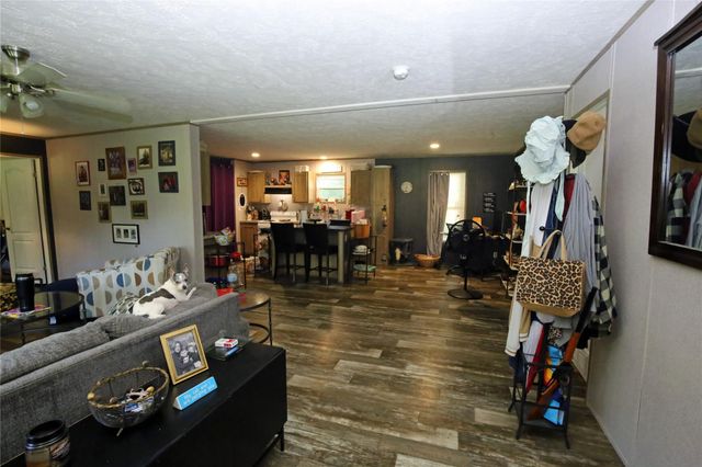 18416 Herrington Road, Algoa, TX 77511