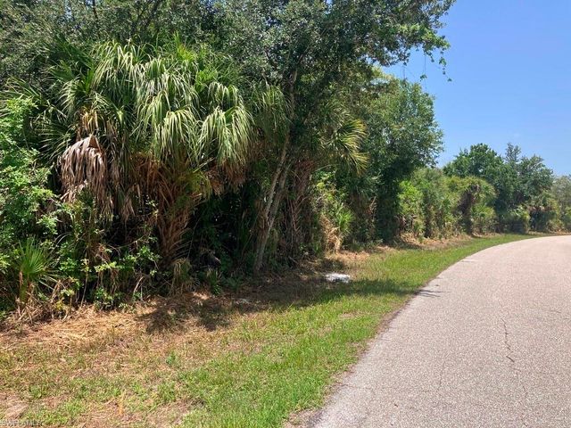 7219 Freeberg CIR, Port Charlotte, FL 33981