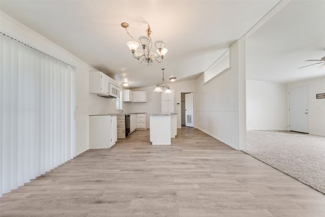 817 Kaufman Street, Rosser, TX 75157