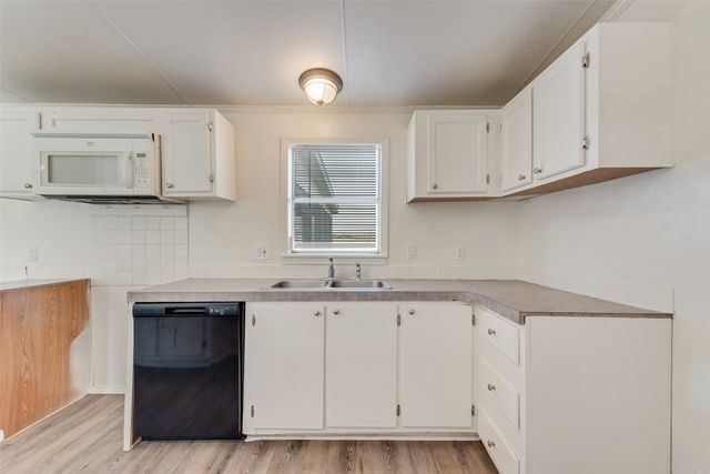 817 Kaufman Street, Rosser, TX 75157