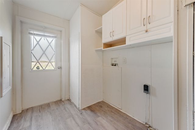 817 Kaufman Street, Rosser, TX 75157