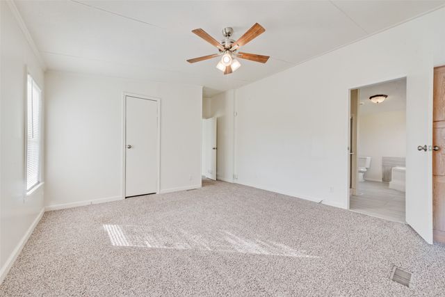 817 Kaufman Street, Rosser, TX 75157