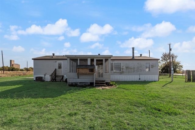 817 Kaufman Street, Rosser, TX 75157