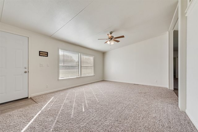 817 Kaufman Street, Rosser, TX 75157