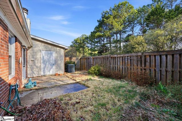 1001 Wenwood Circle, Greenville, SC 29607