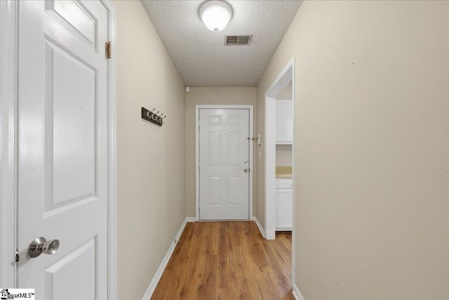 1001 Wenwood Circle, Greenville, SC 29607