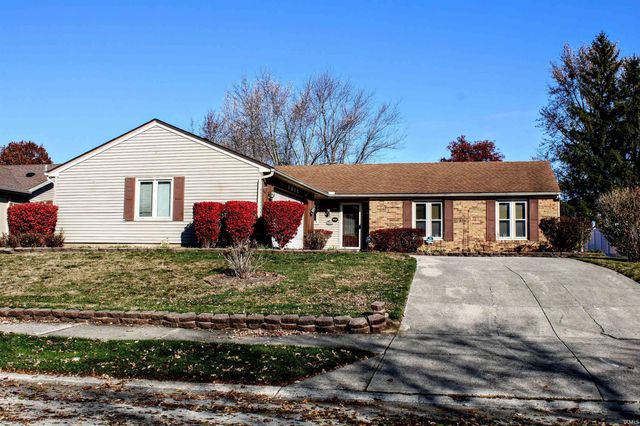 1811 Frenchmans Crossing, Fort Wayne, IN 46825