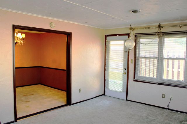 1811 Frenchmans Crossing, Fort Wayne, IN 46825