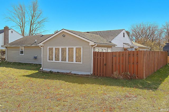 1811 Frenchmans Crossing, Fort Wayne, IN 46825