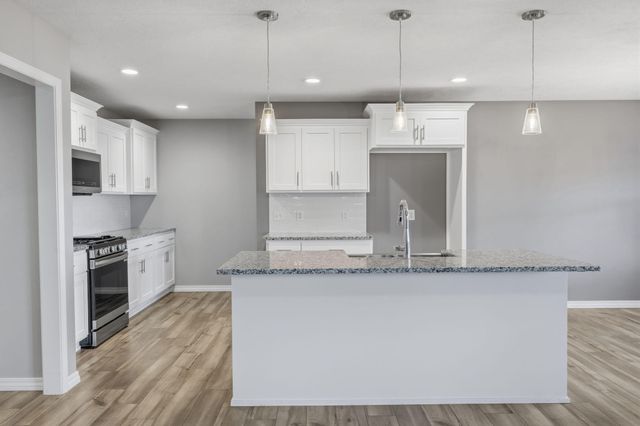 520 N Stella Court, Willard, MO 65781