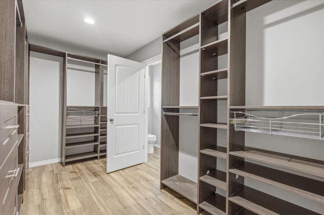 520 N Stella Court, Willard, MO 65781