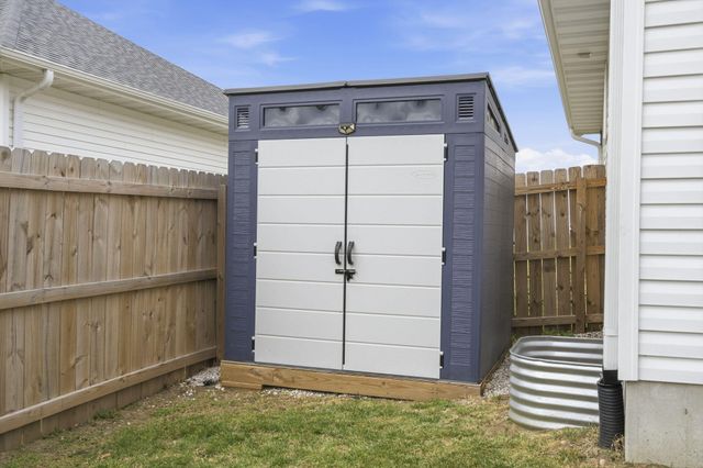 520 N Stella Court, Willard, MO 65781