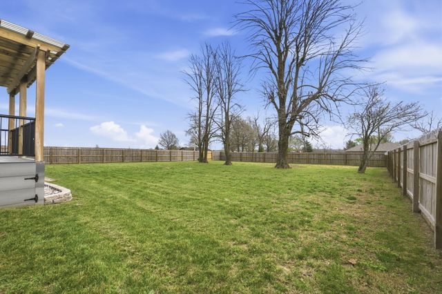 520 N Stella Court, Willard, MO 65781