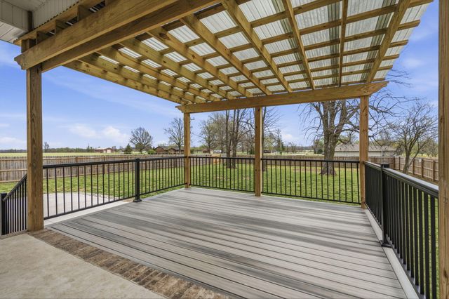 520 N Stella Court, Willard, MO 65781