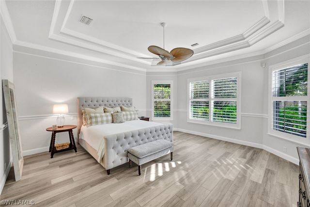 9134 Troon Lakes DR, Naples, FL 34109