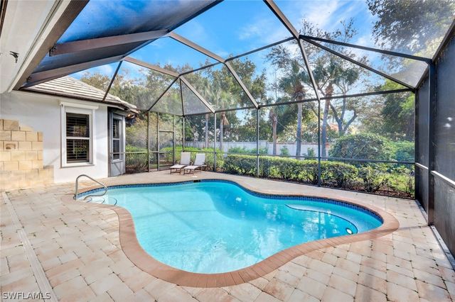 9134 Troon Lakes DR, Naples, FL 34109