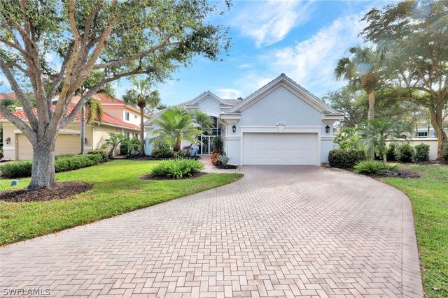 9134 Troon Lakes DR, Naples, FL 34109