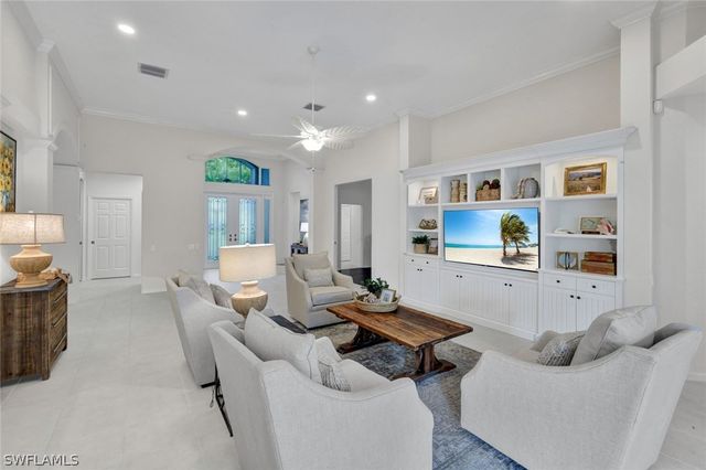 9134 Troon Lakes DR, Naples, FL 34109