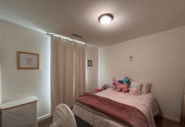 6312 N Santa Lucia Way, Fresno, CA 93722