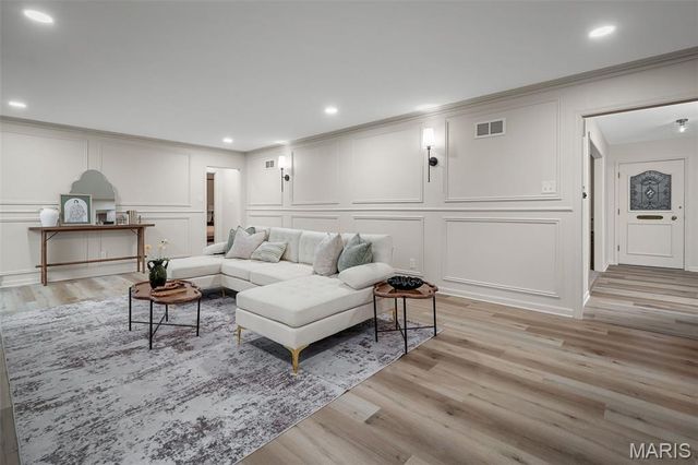 11584 New London Drive, St Louis, MO 63141