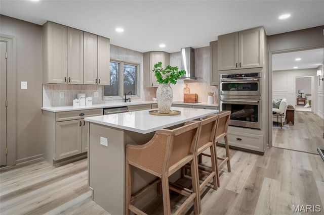 11584 New London Drive, St Louis, MO 63141