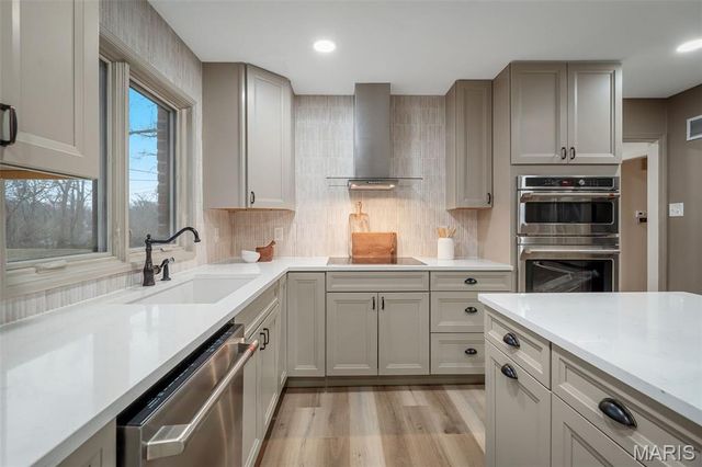 11584 New London Drive, St Louis, MO 63141