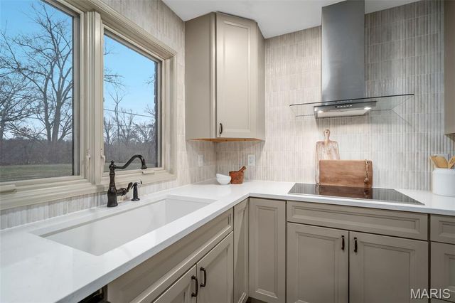 11584 New London Drive, St Louis, MO 63141