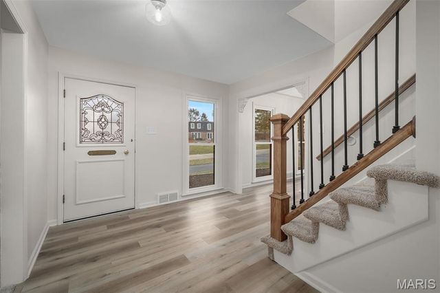 11584 New London Drive, St Louis, MO 63141