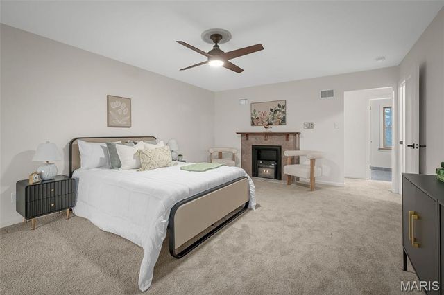 11584 New London Drive, St Louis, MO 63141