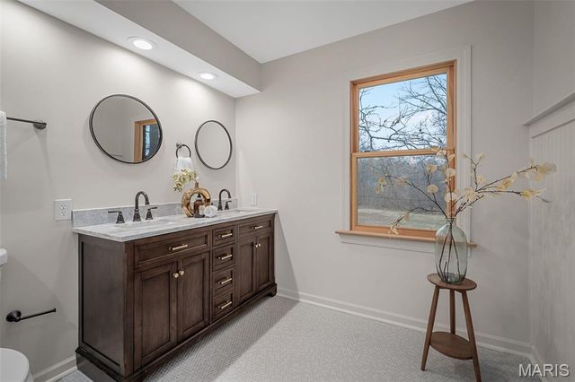 11584 New London Drive, St Louis, MO 63141