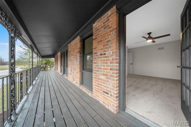 11584 New London Drive, St Louis, MO 63141