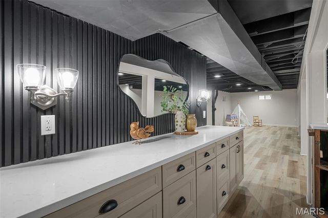 11584 New London Drive, St Louis, MO 63141