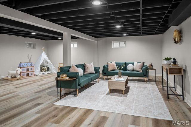 11584 New London Drive, St Louis, MO 63141