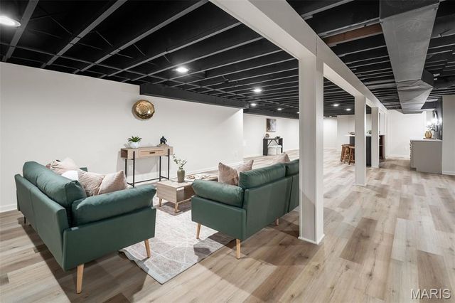 11584 New London Drive, St Louis, MO 63141