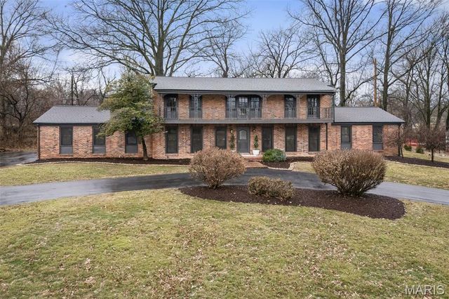 11584 New London Drive, St Louis, MO 63141