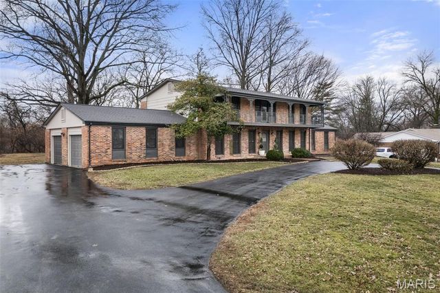 11584 New London Drive, St Louis, MO 63141