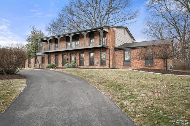 11584 New London Drive, St Louis, MO 63141