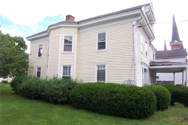 117 W Main St, Palmyra, NY 14522