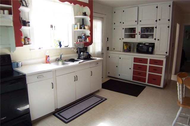 117 W Main St, Palmyra, NY 14522