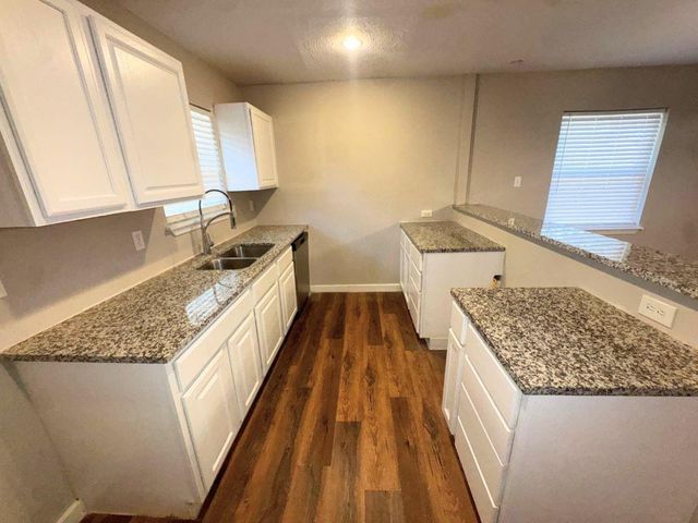 723 Cherry Valley Drive, Houston, TX 77336